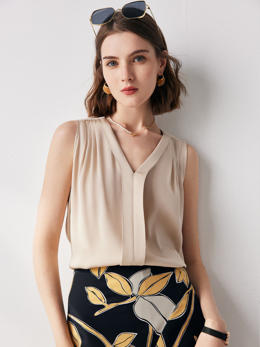 (image for) Women Sleeveless Pleated V-Neck Mulberry Silk Shirt