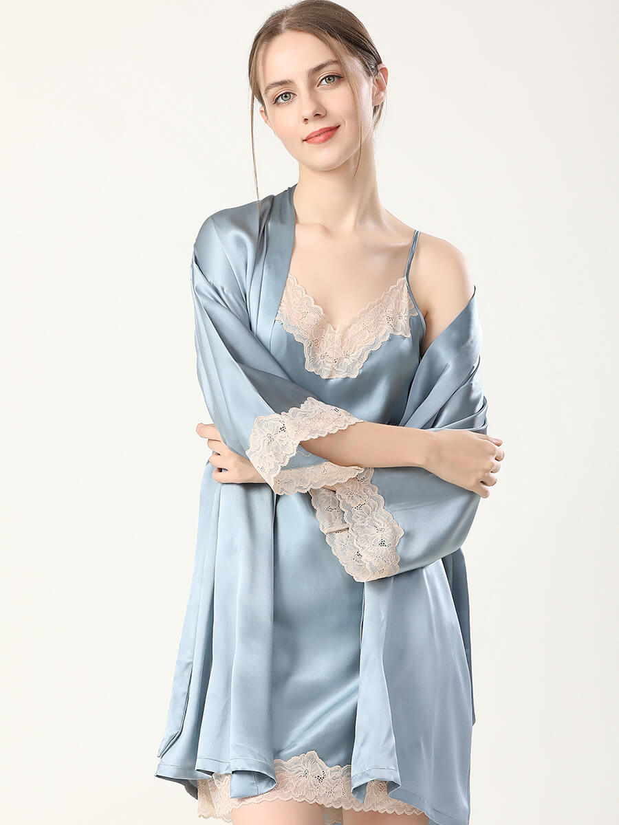 (image for) 22 Momme Silk Lace-Trim Chemise and Kimono Robe Set