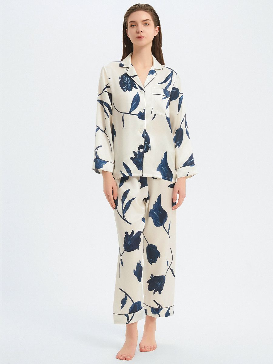(image for) 22 Momme Elegant Ivory Tulip Print Mulberry Silk Pajama Set