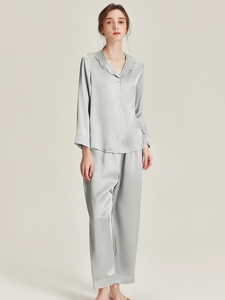 (image for) 22 Momme Sweet Flower Petal Collar Women Pure Silk Pajamas Set